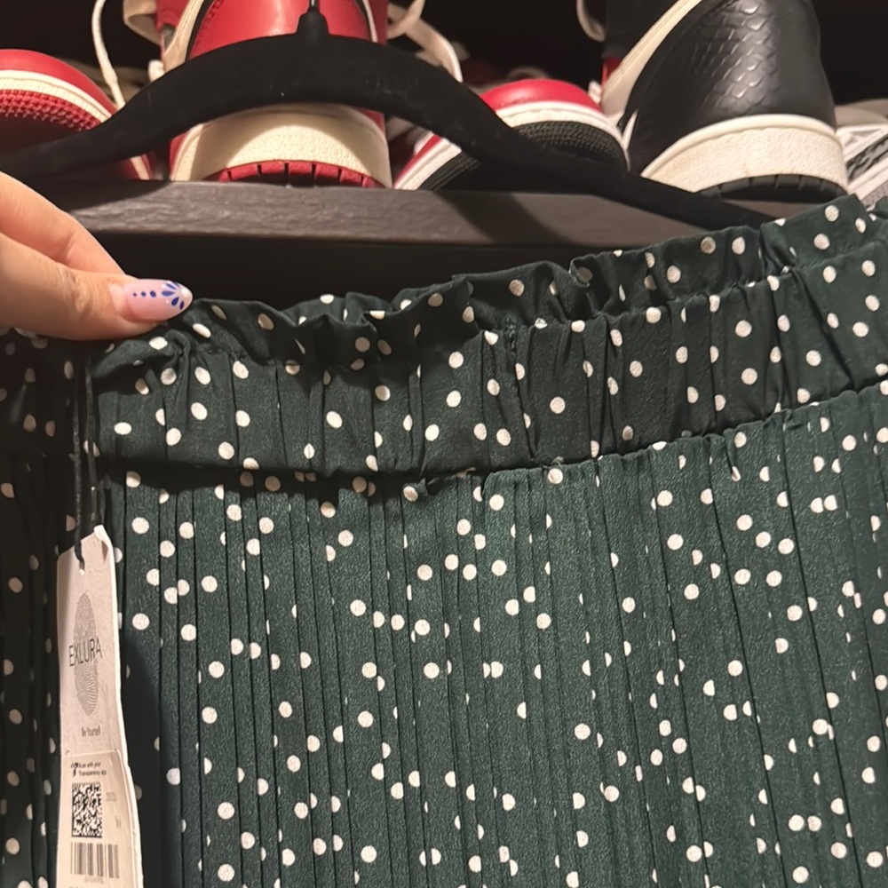 NWT Target Green White Polka Dot Pleated Midi Skirt Elastic Waist - Picture 6 of 7